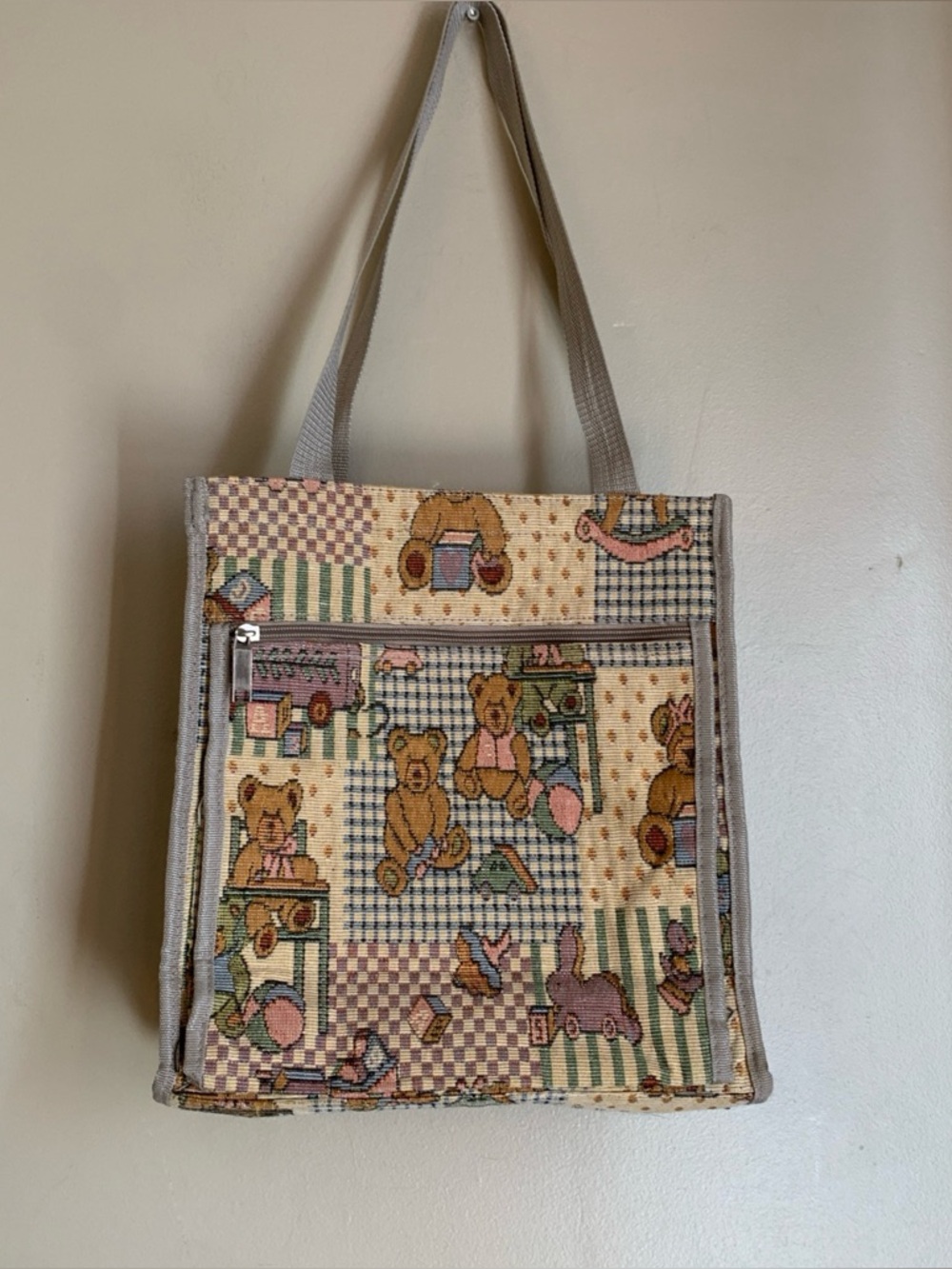 Tapestry purse Tote Shoulder bag Diaper teddy bear cottagecore grannycore Vtg